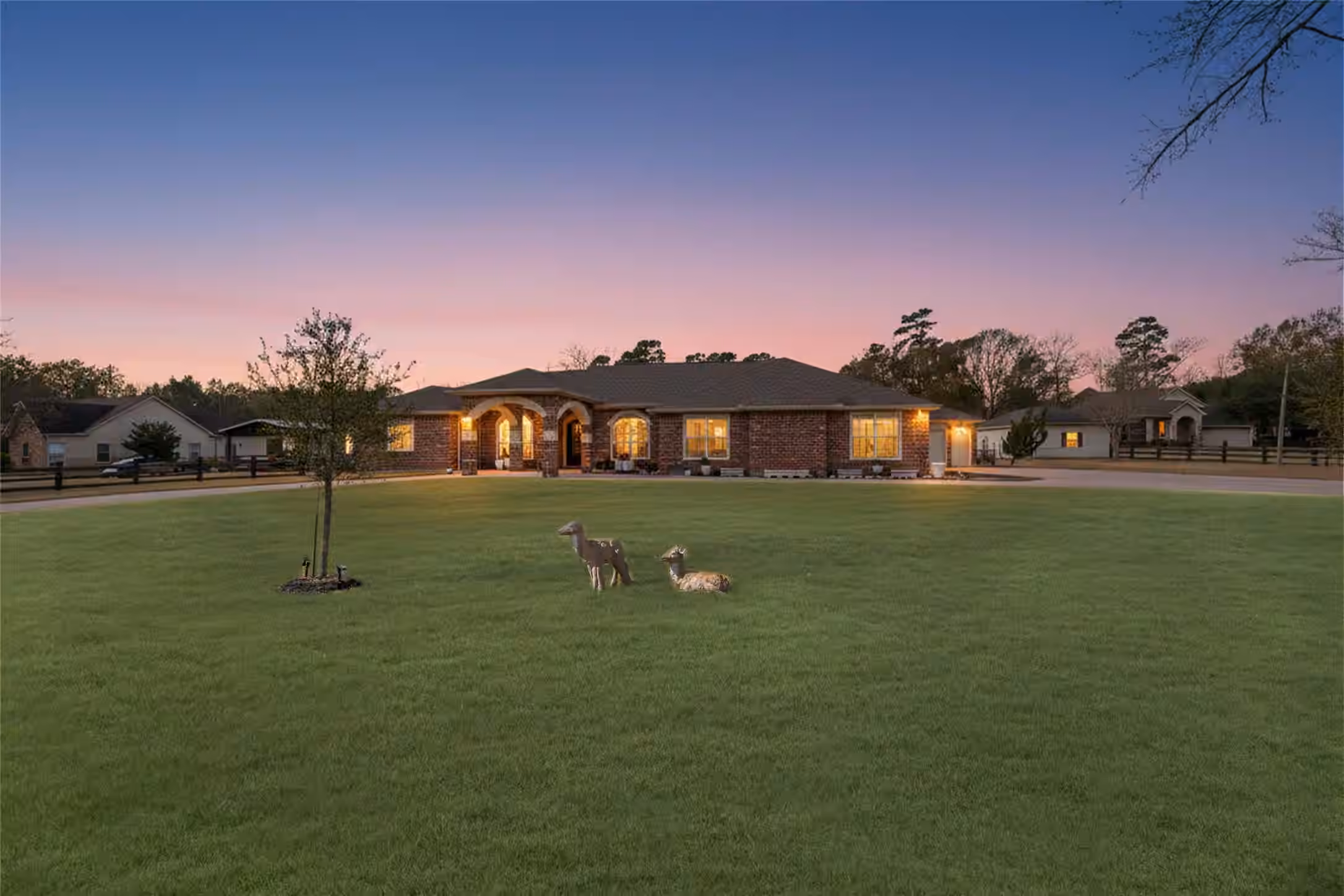 Photo 3 of 33519 Hillside Drive, Pinehurst, TX