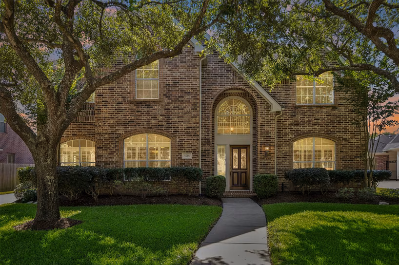 Photo 2 of 5718 Brennan Ridge Lane, Katy, TX