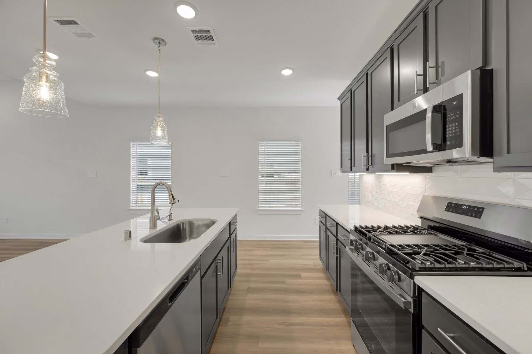 Photo 5 of 10329 Navarro Path, Montgomery, TX