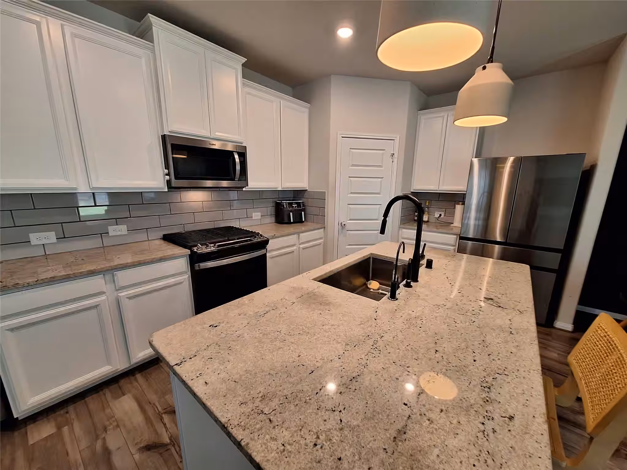 Photo 6 of 17610 Rosette Grass Drive, Conroe, TX