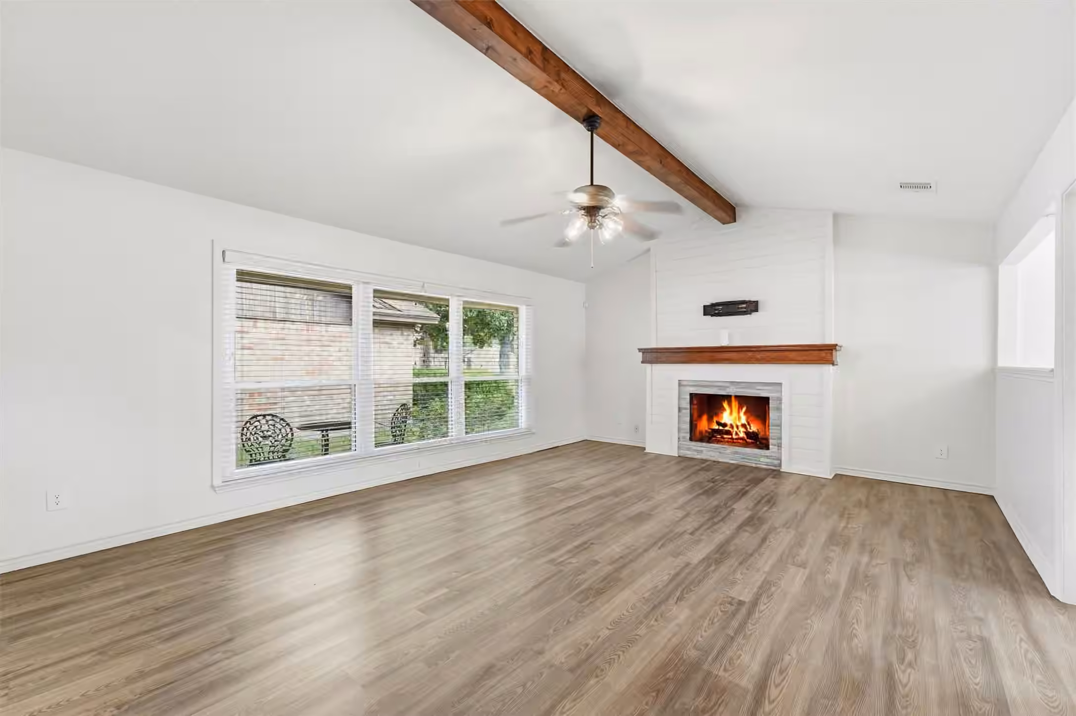 Photo 6 of 6230 Autumn Arbor Drive, Houston, TX