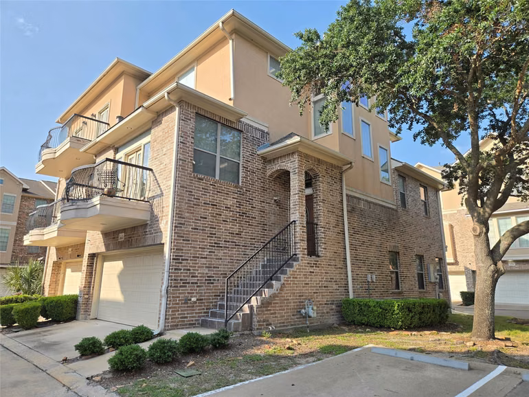 Photo of 8020 Pagosa Springs Drive, Houston, TX