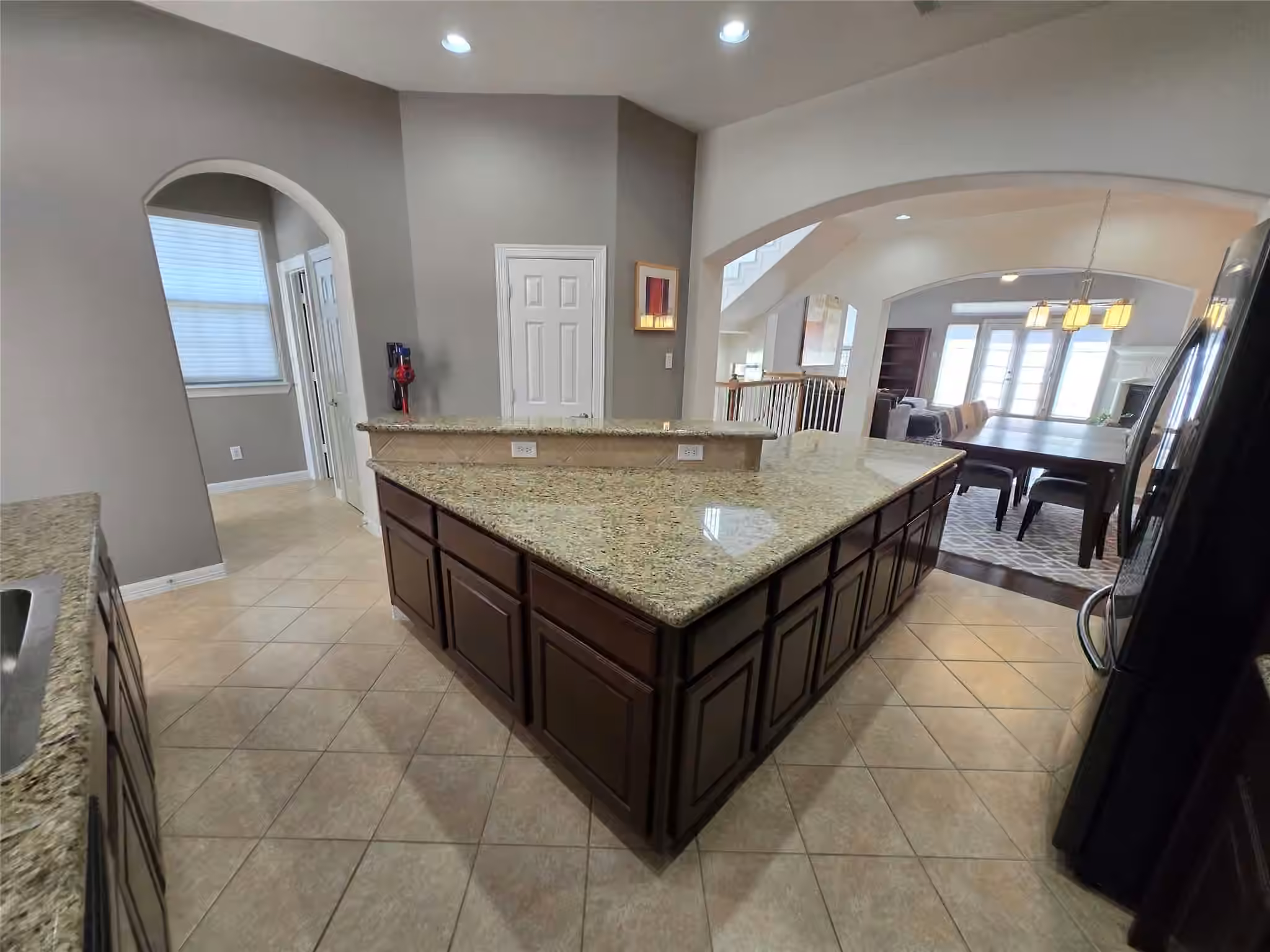 Photo 4 of 8020 Pagosa Springs Drive, Houston, TX