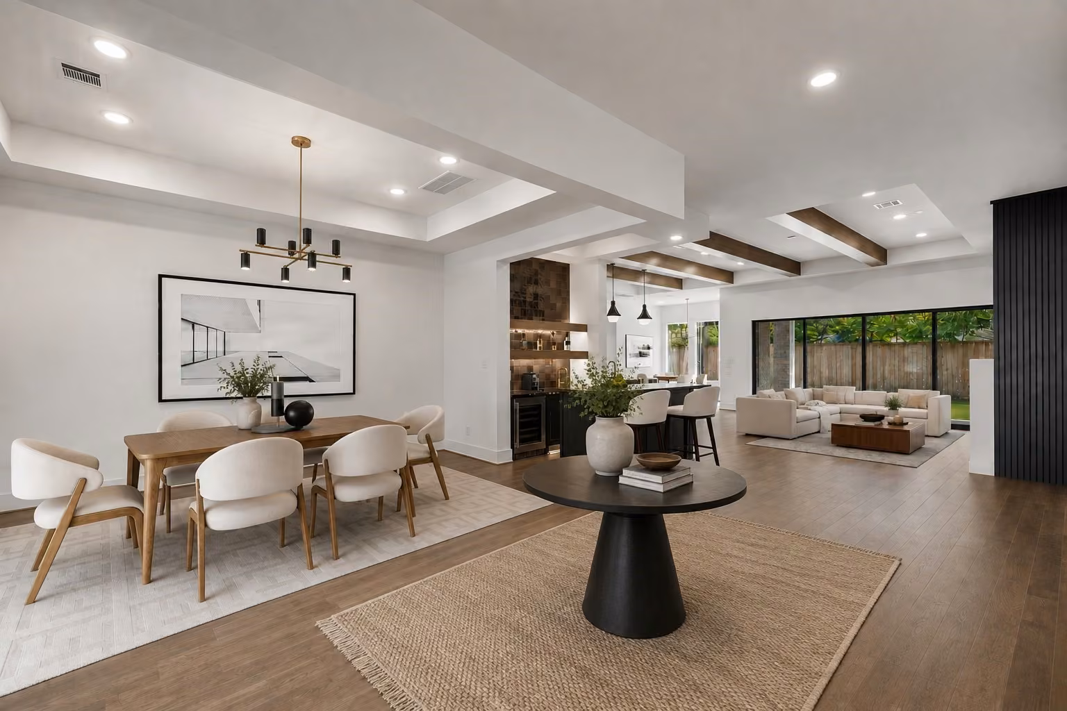 Photo 5 of 3615 Newcastle Drive, Houston, TX