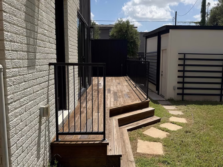 Photo 5 of 1601 Bonnie Brae Street, Houston, TX