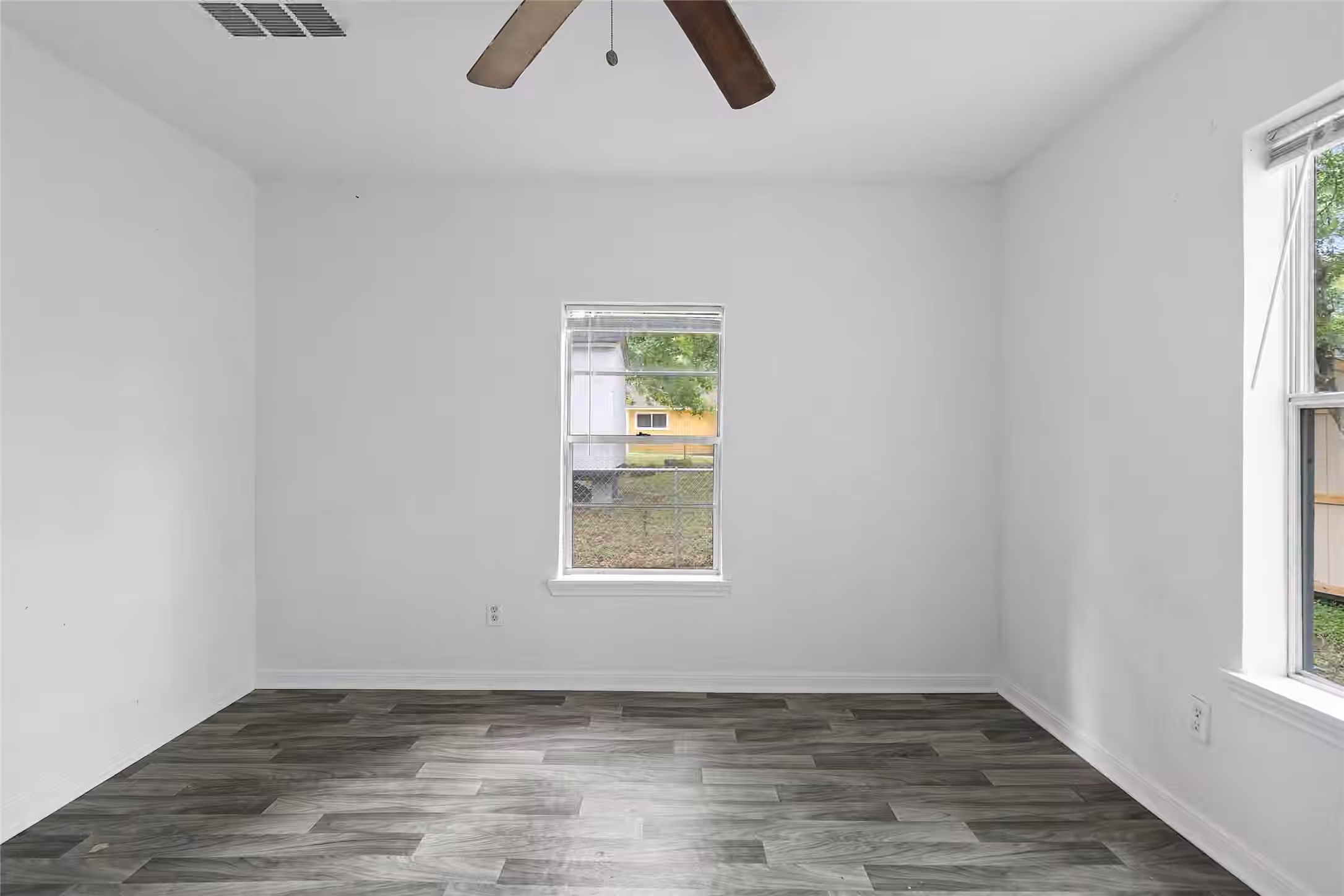 Photo 6 of 6090 Skylane Drive, Montgomery, TX