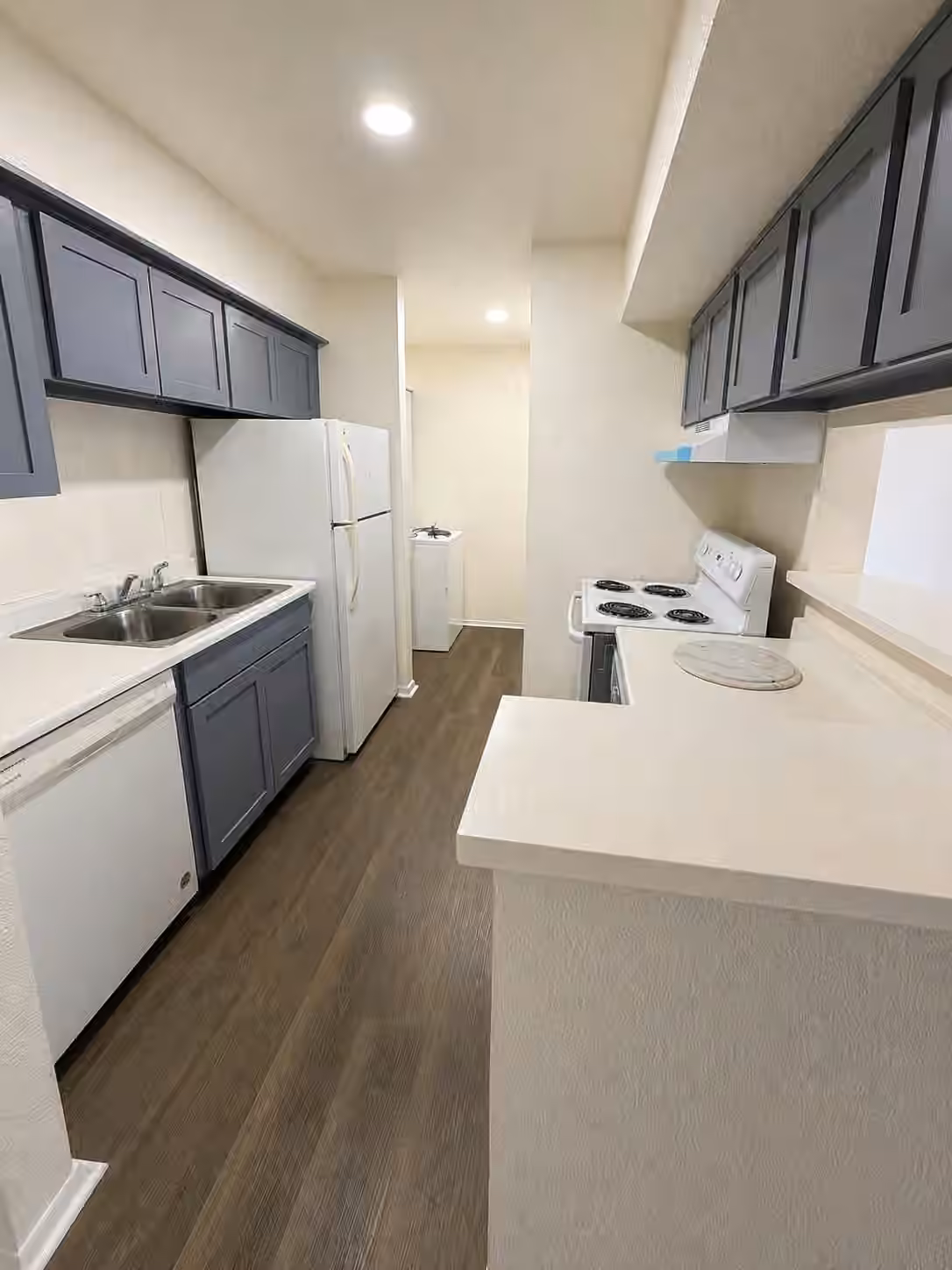 Photo 5 of 10603 S Wilcrest Drive 49, Houston, TX