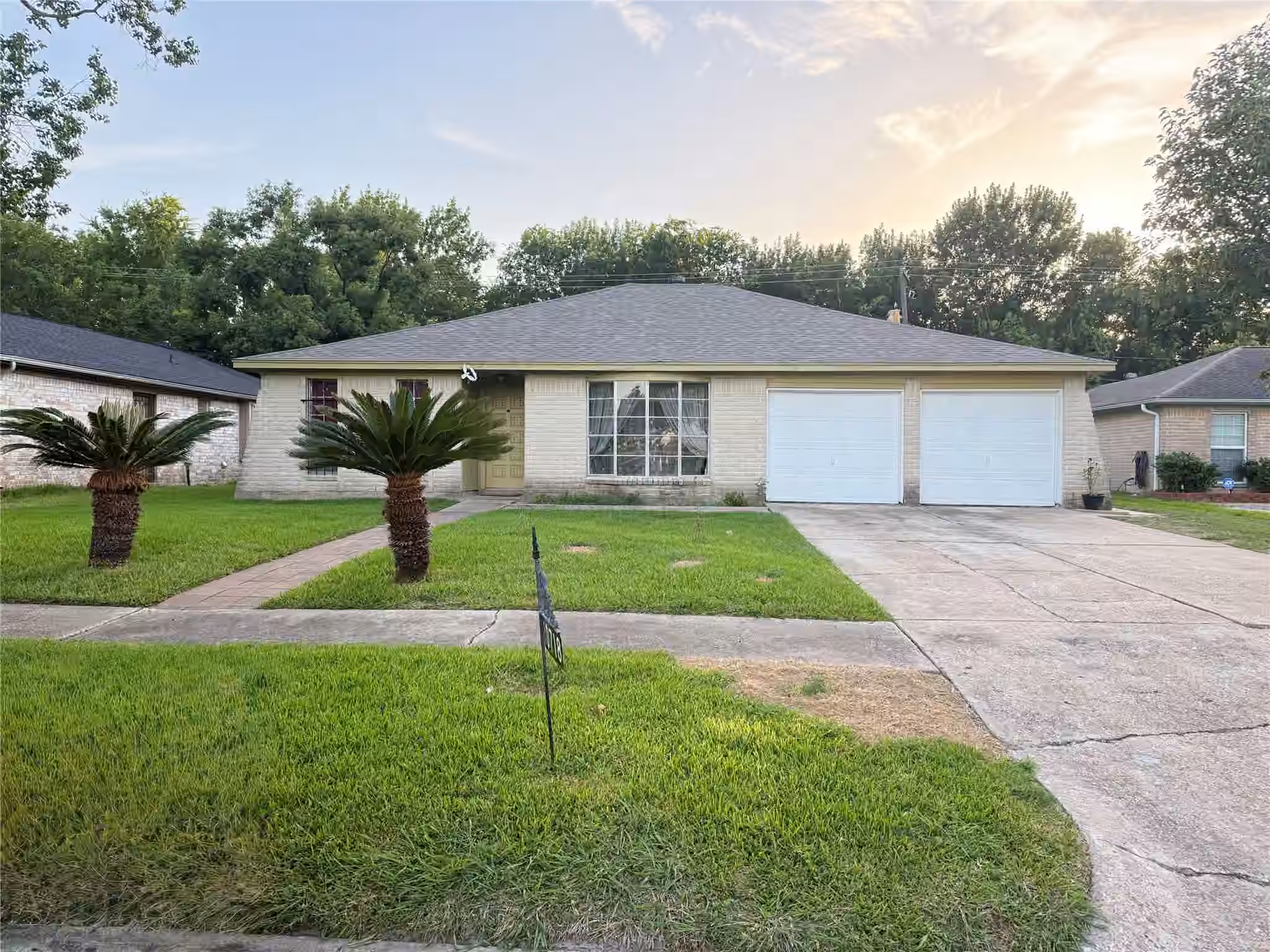 Photo of 10718 Plainfield Street, Houston, TX