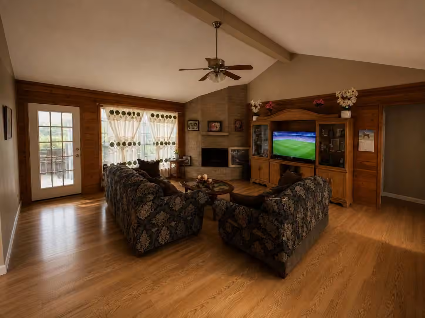 Photo 4 of 10718 Plainfield Street, Houston, TX