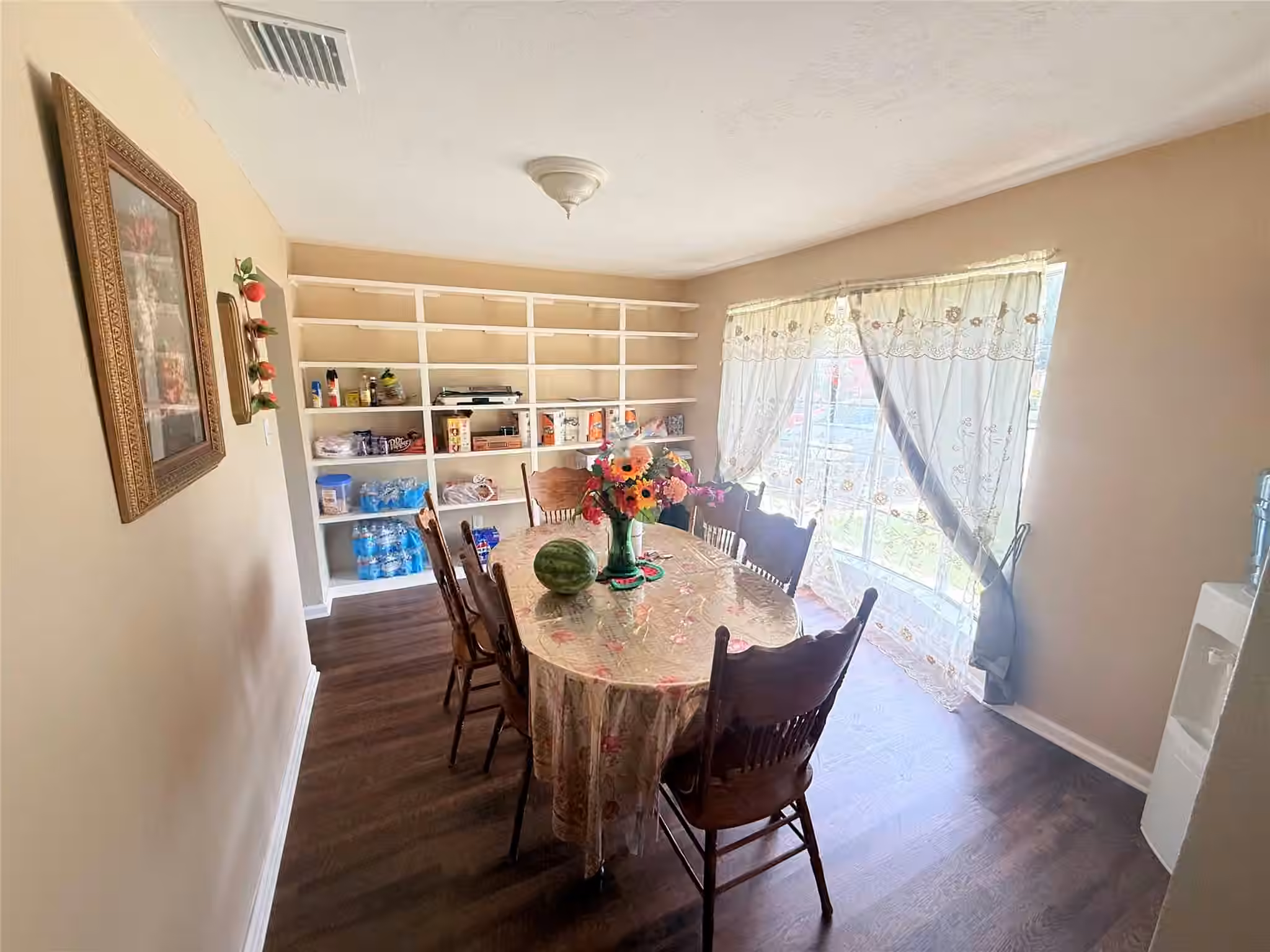Photo 5 of 10718 Plainfield Street, Houston, TX