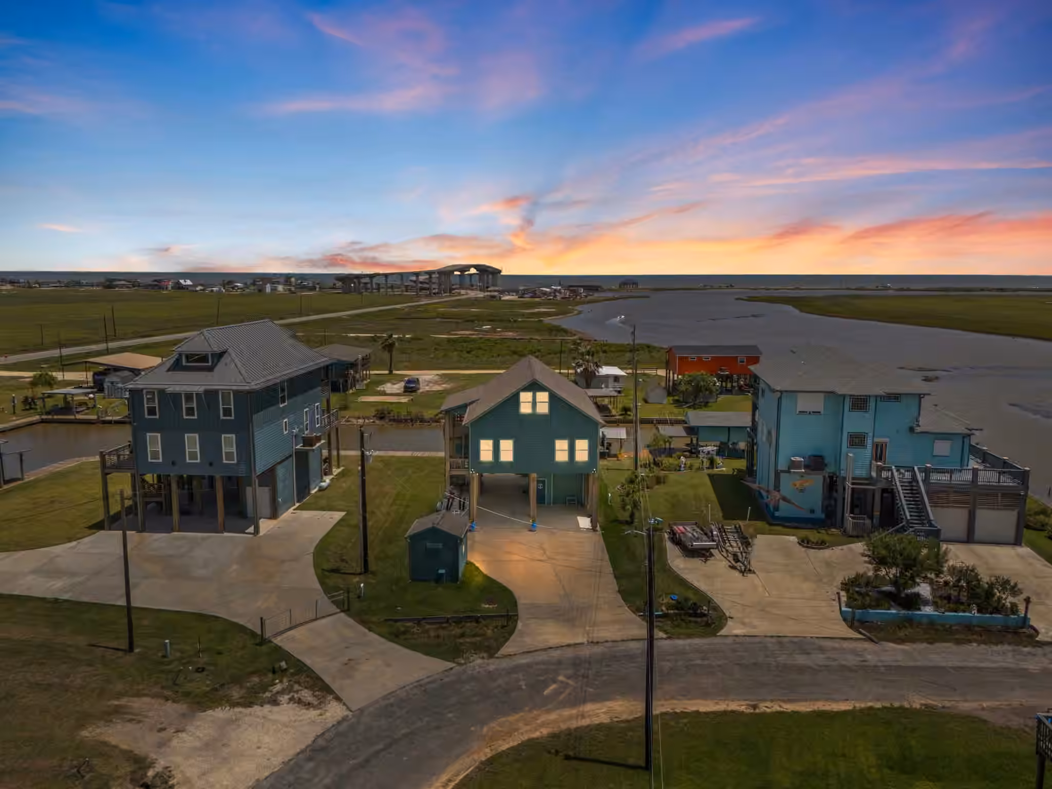 Photo of 1301 County Road 209, Sargent, TX 77414