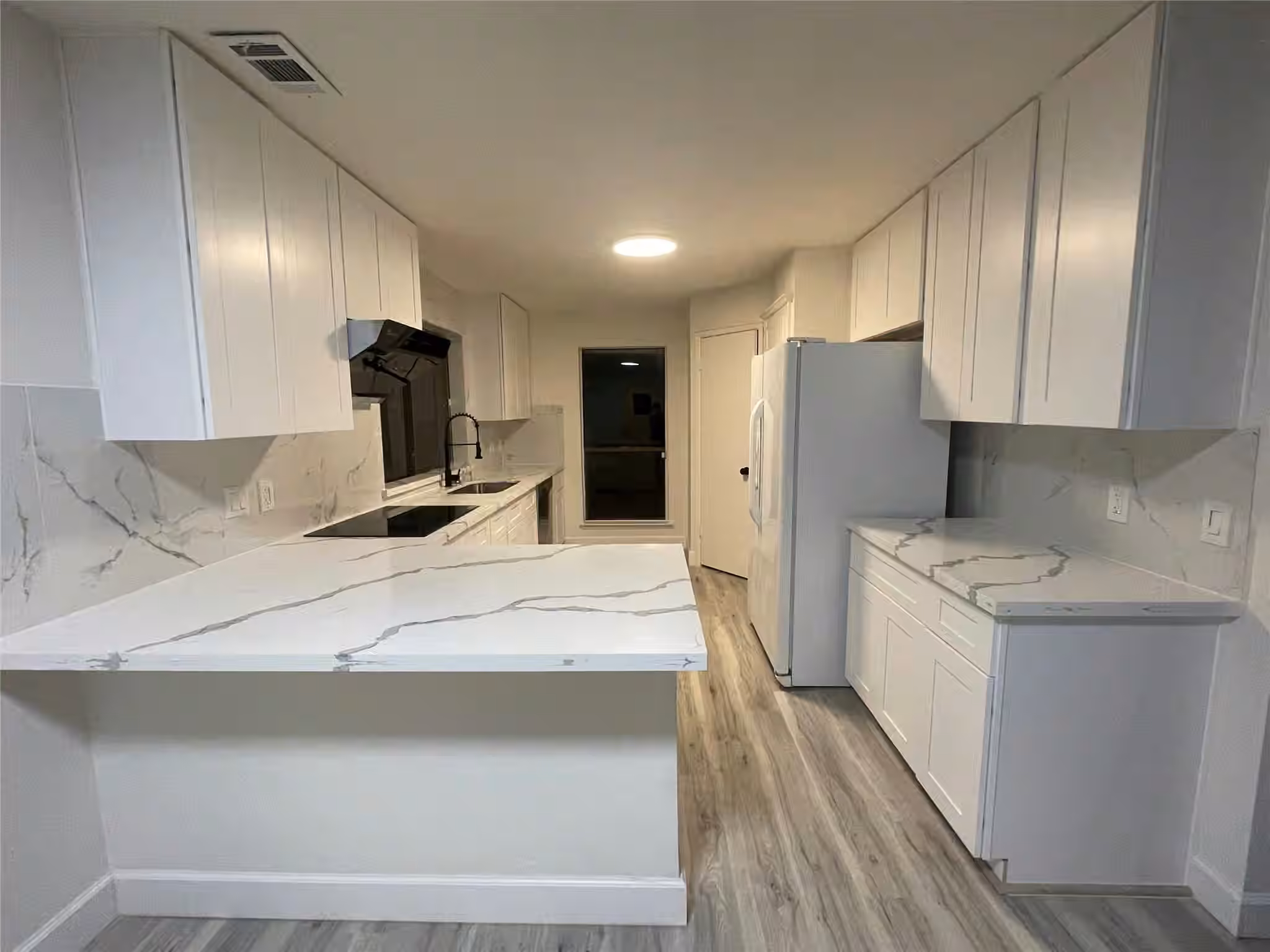 Photo 3 of 3014 Edgewood Drive, Sugar Land, TX