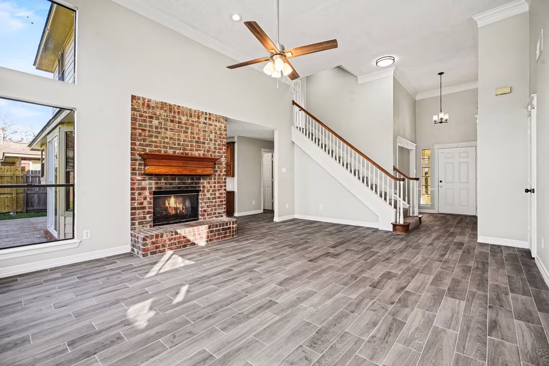 Photo 6 of 107 Sandalwood Drive, Lake Jackson, TX