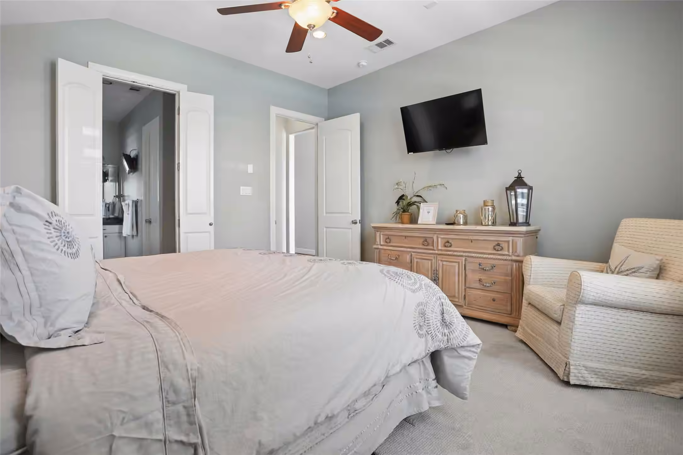 Photo 4 of 21834 Matagorda Drive, Galveston, TX