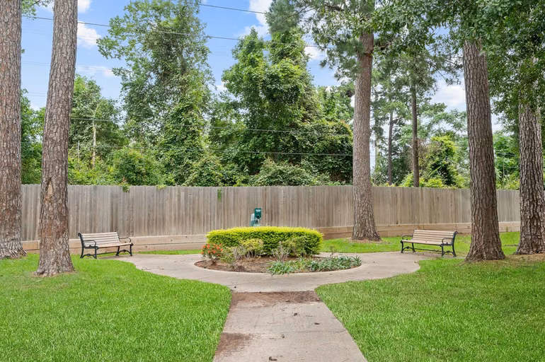 Photo 4 of 13600 Breton Ridge 25E, Houston, TX