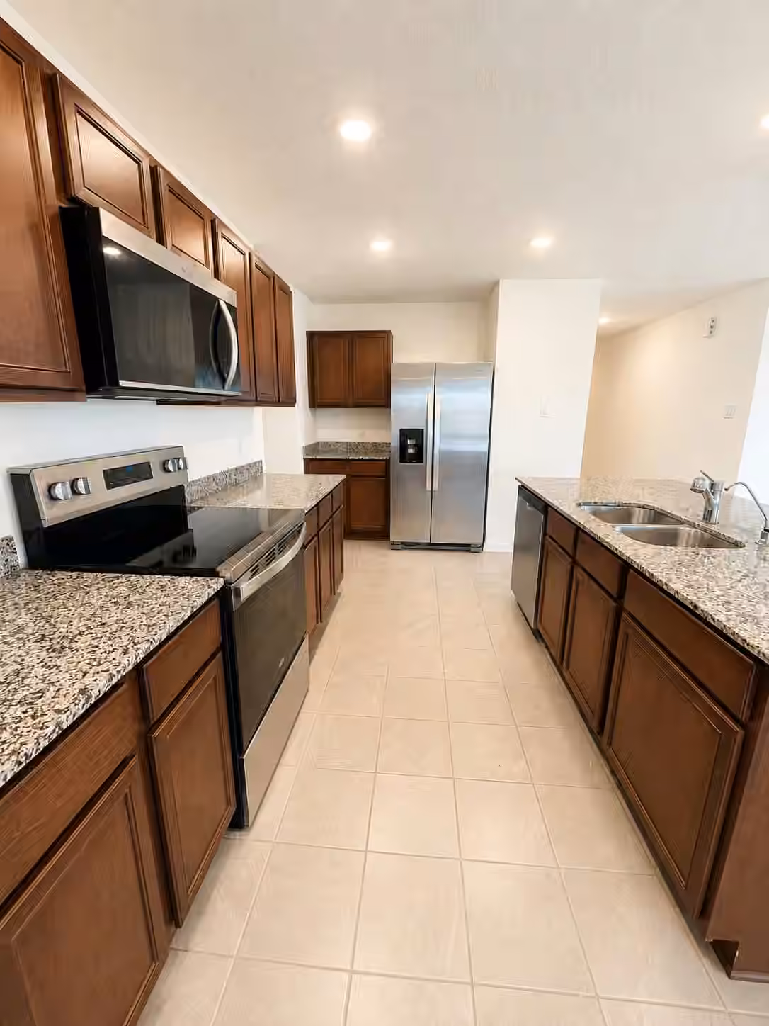 Photo 5 of 1710 Vista Luna Drive, Texas City, TX