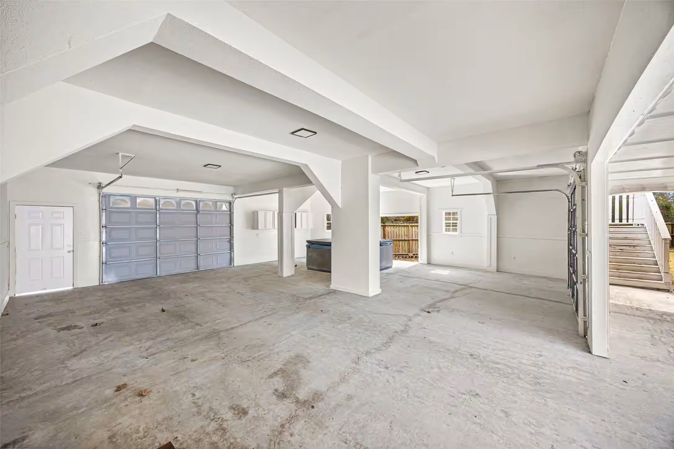 Photo 5 of 12710 Mcclosky Street, Houston, TX