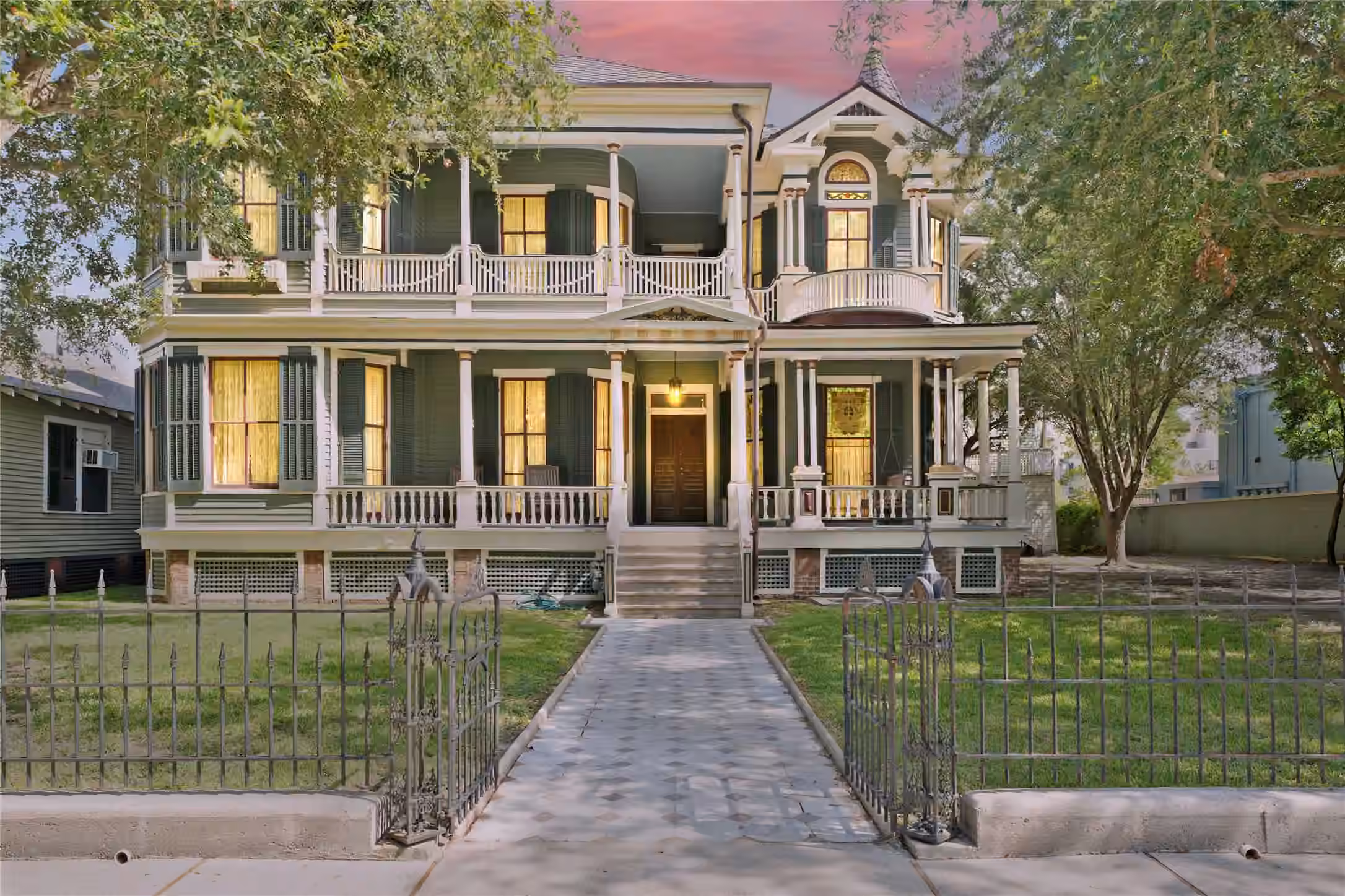 Photo 6 of 1116 Church Street, Galveston, TX