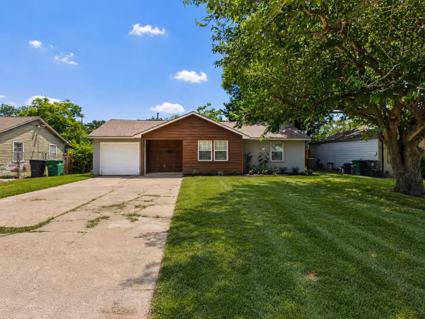 Photo of 11914 Meadowfair Street, Houston, TX