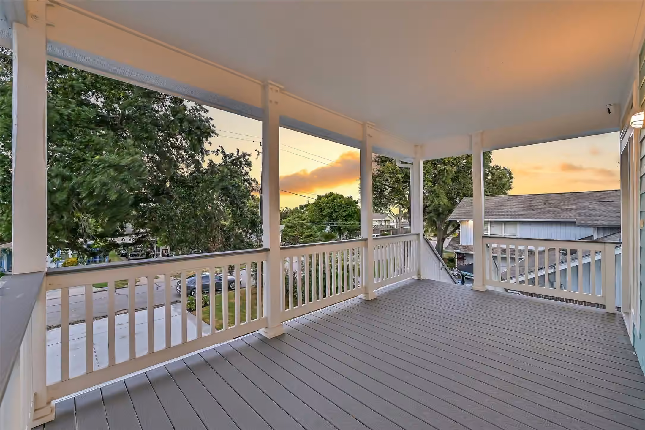 Photo 4 of 1519 Bayou Shore Drive, Galveston, TX