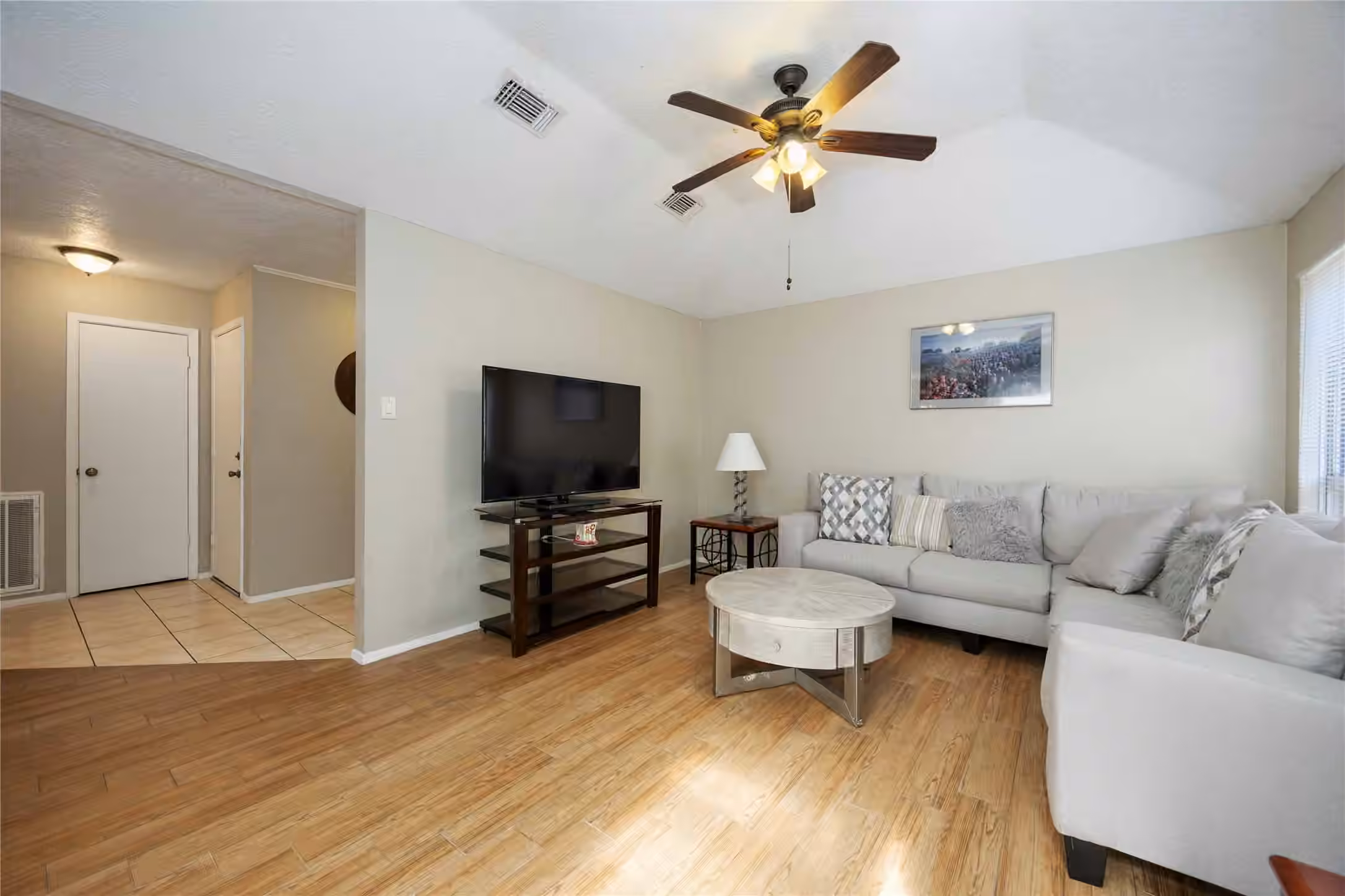 Photo 2 of 2423 Prides Crossing Road, Houston, TX