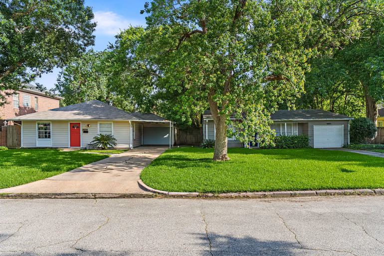 Photo 5 of 4909 Cedar Street, Houston, TX