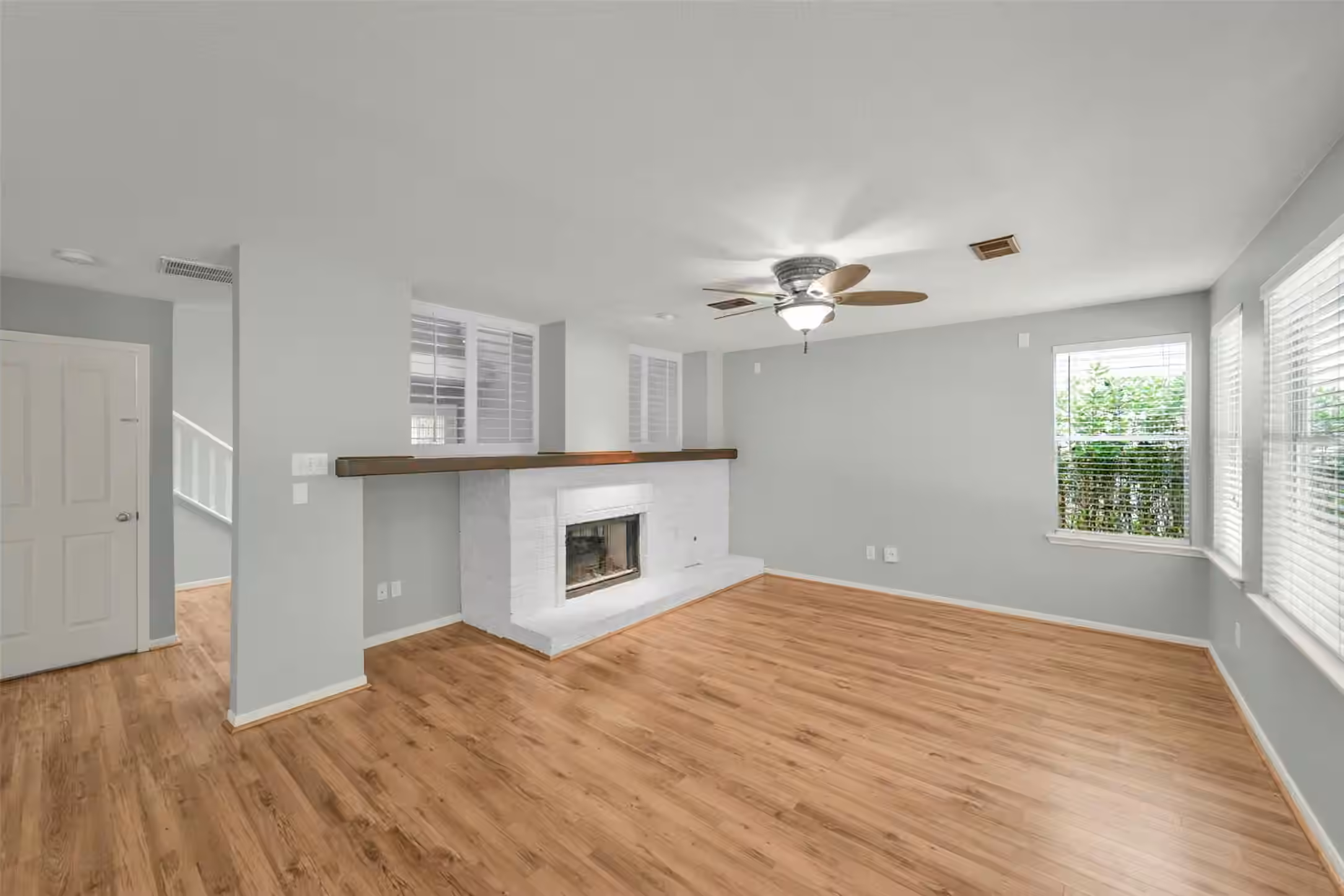 Photo 7 of 22 E New Avery Place, Spring, TX