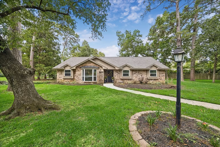 Photo 2 of 1311 Forest Cove Drive, Kingwood, TX