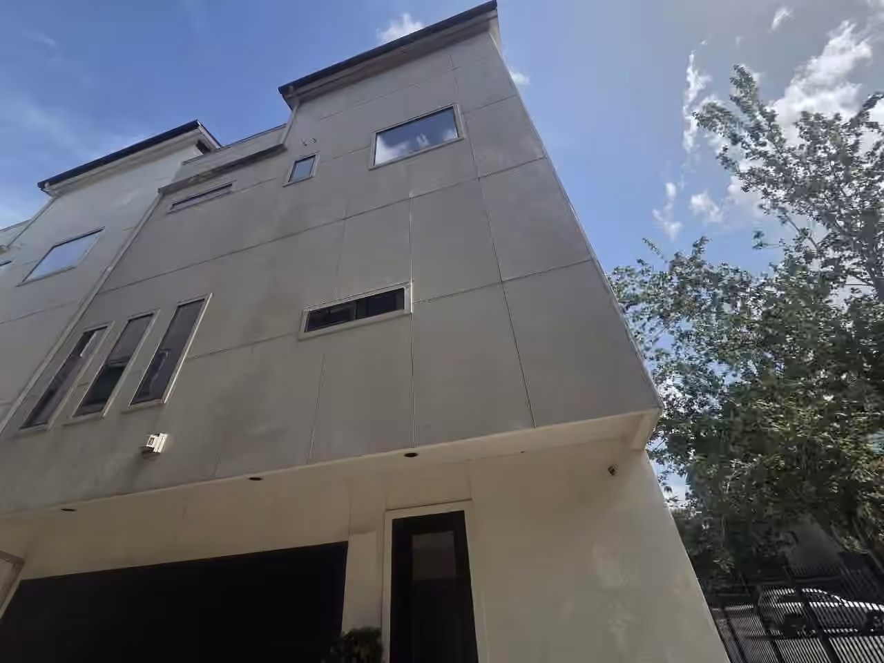 Photo 2 of 1318 Crockett Street, Houston, TX