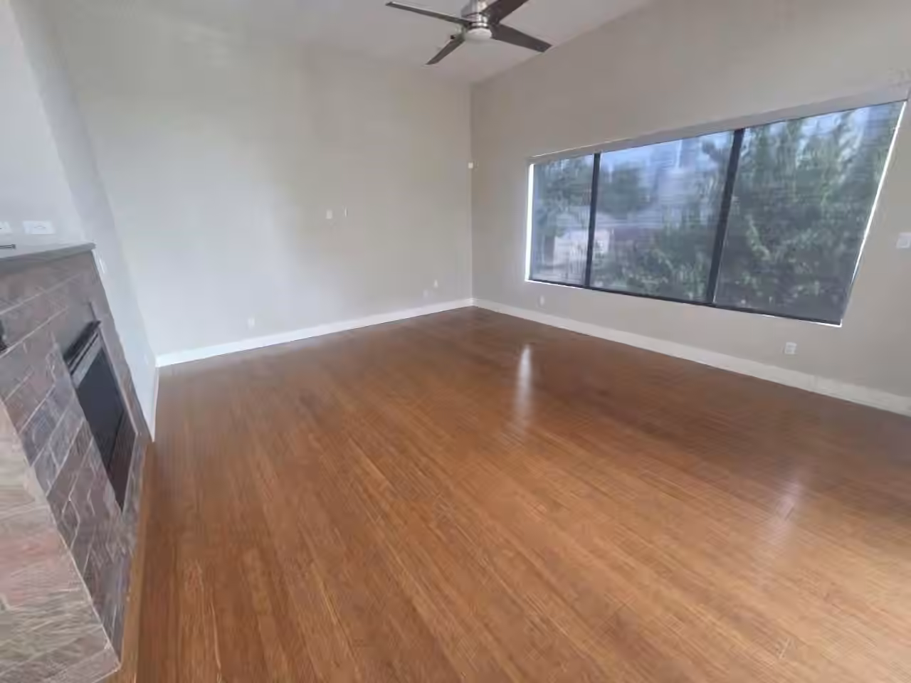 Photo 7 of 1318 Crockett Street, Houston, TX