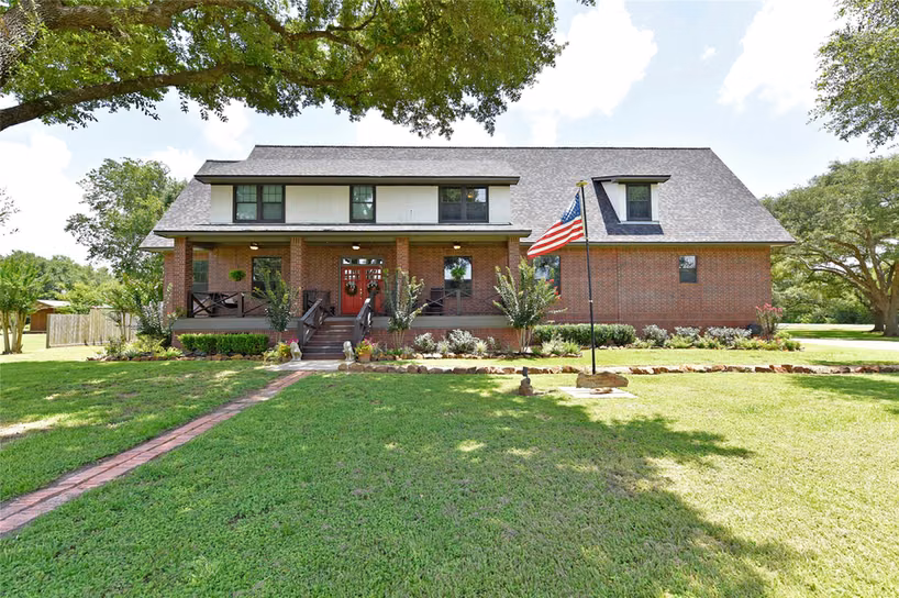 Photo 3 of 14323 Buffalo Street, Needville, TX