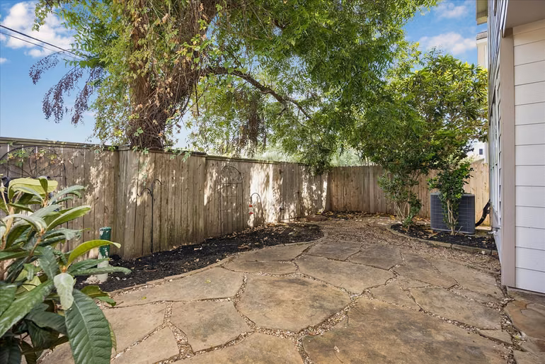 Photo 2 of 1910 Harwood Springs Drive, Houston, TX