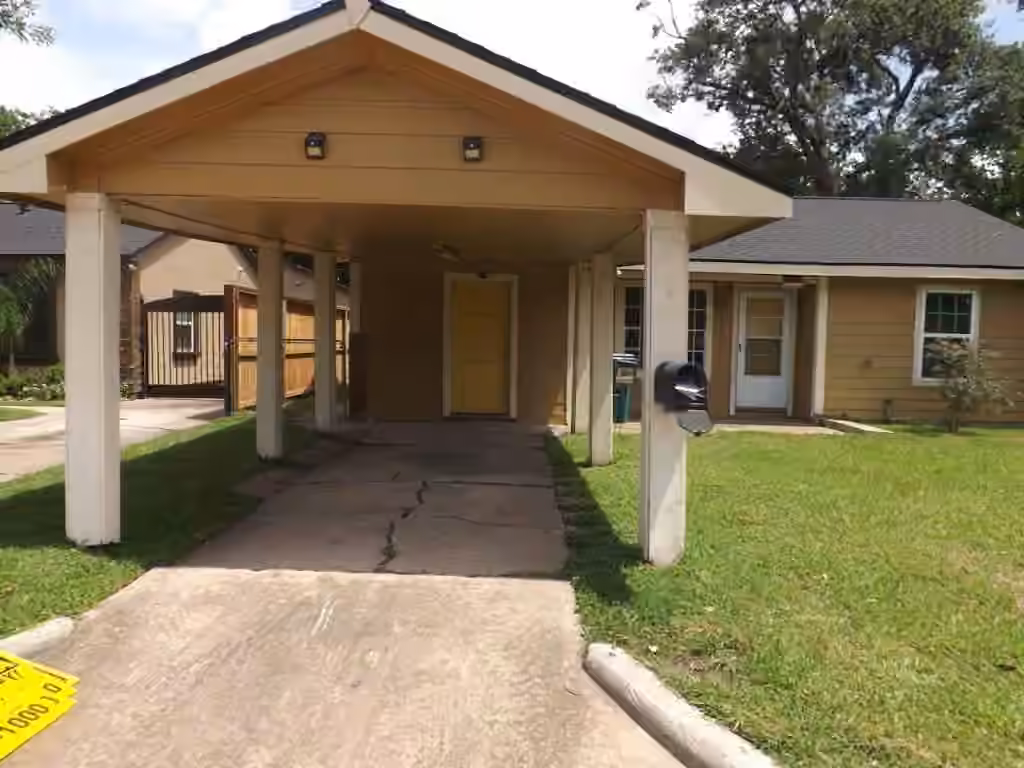 Photo 2 of 1314 Natchez Avenue, Pasadena, TX