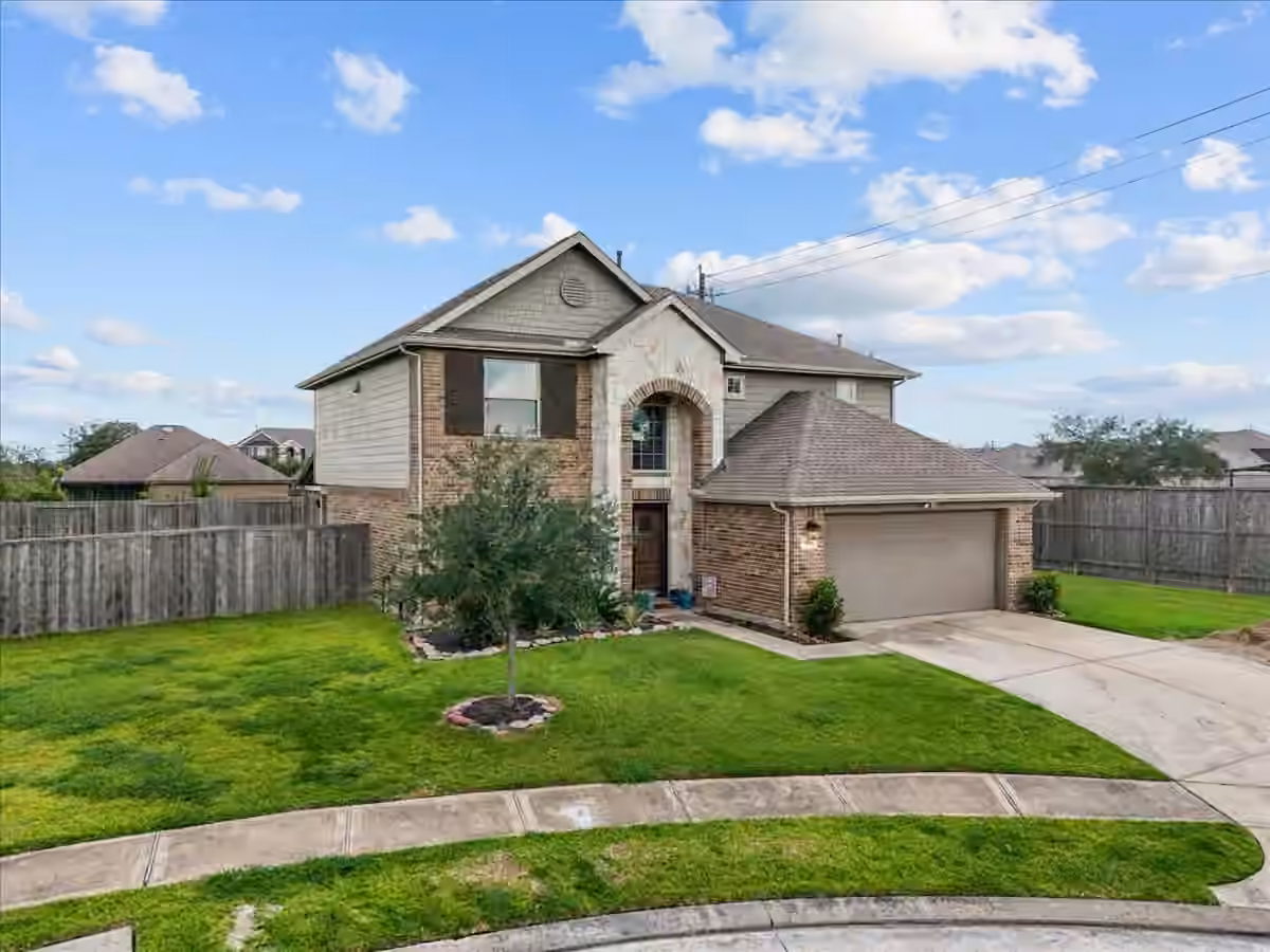 Photo of 356 Century Oaks Lane, Hitchcock, TX 77568