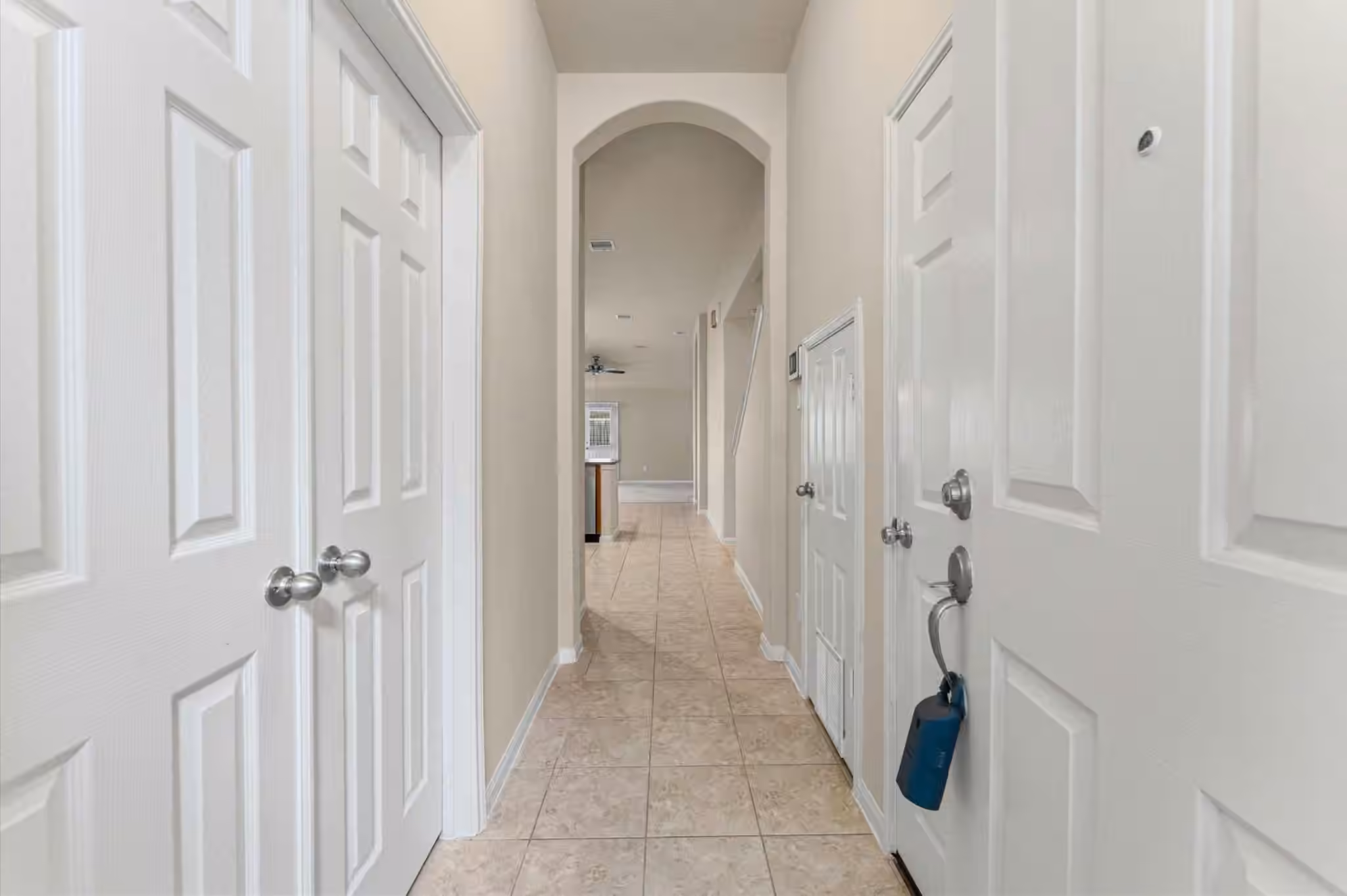 Photo 4 of 24530 Lakecrest Town Drive, Katy, TX