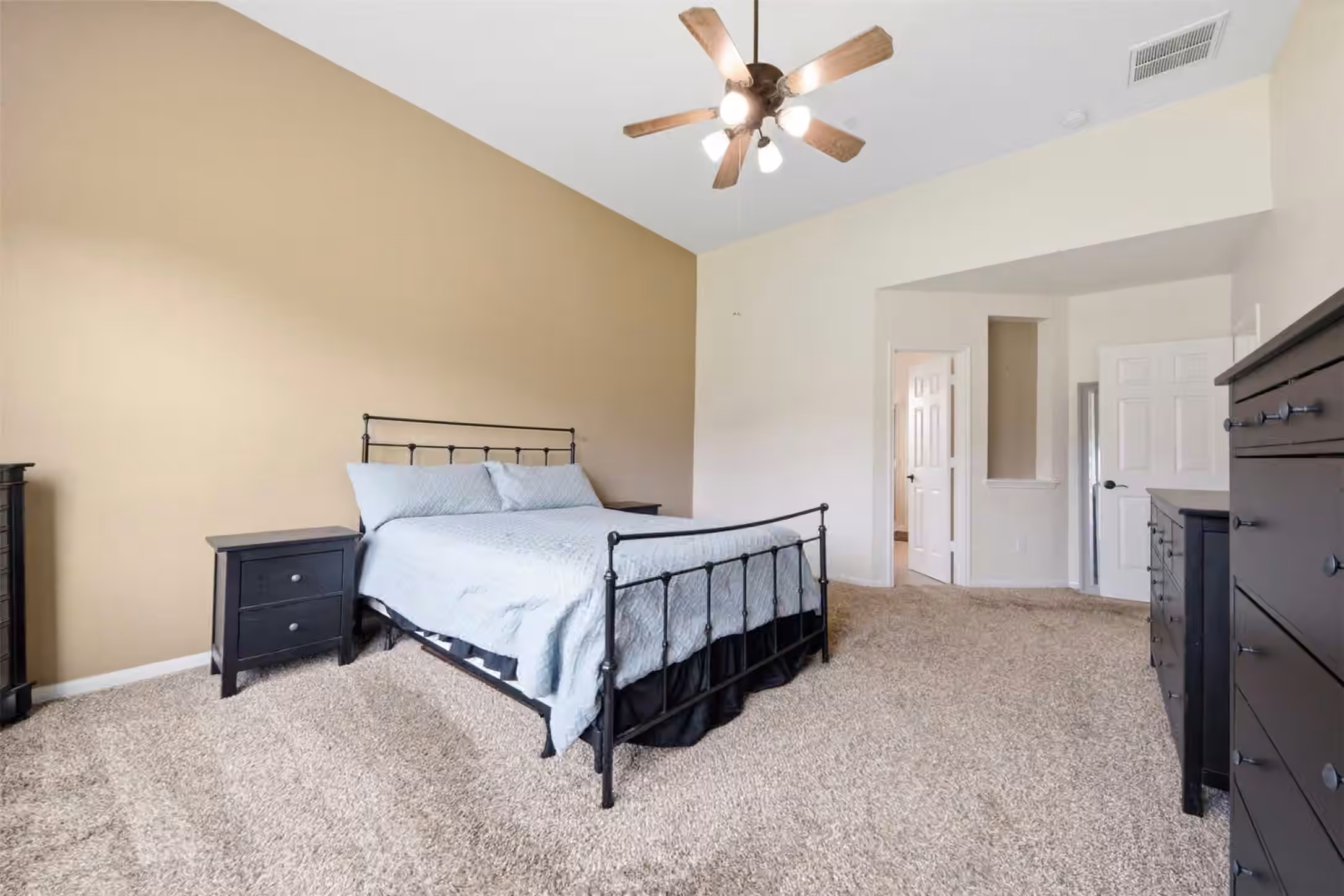 Photo 7 of 12707 Rocky Briar Lane, Tomball, TX