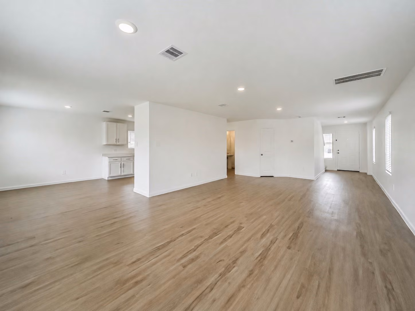 Photo 7 of 1511 Las Cuevas Drive, Conroe, TX