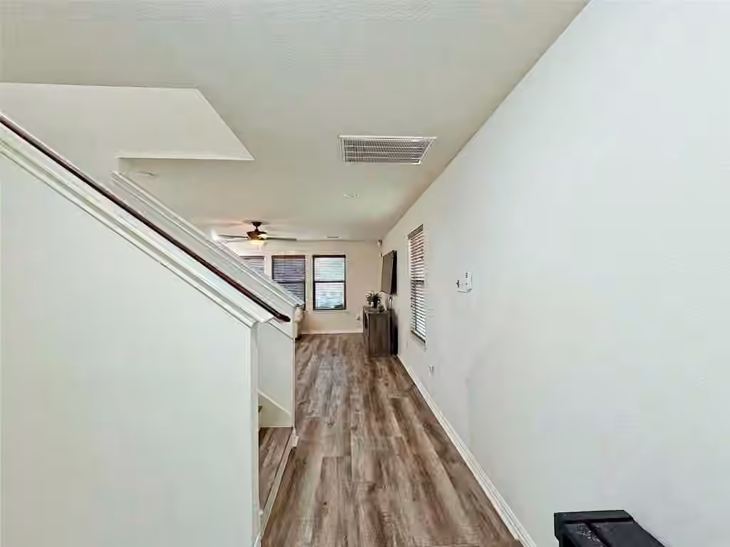Photo 3 of 9507 Narnia Springs Court, Houston, TX