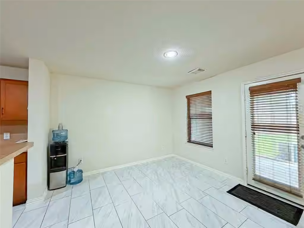Photo 6 of 9507 Narnia Springs Court, Houston, TX