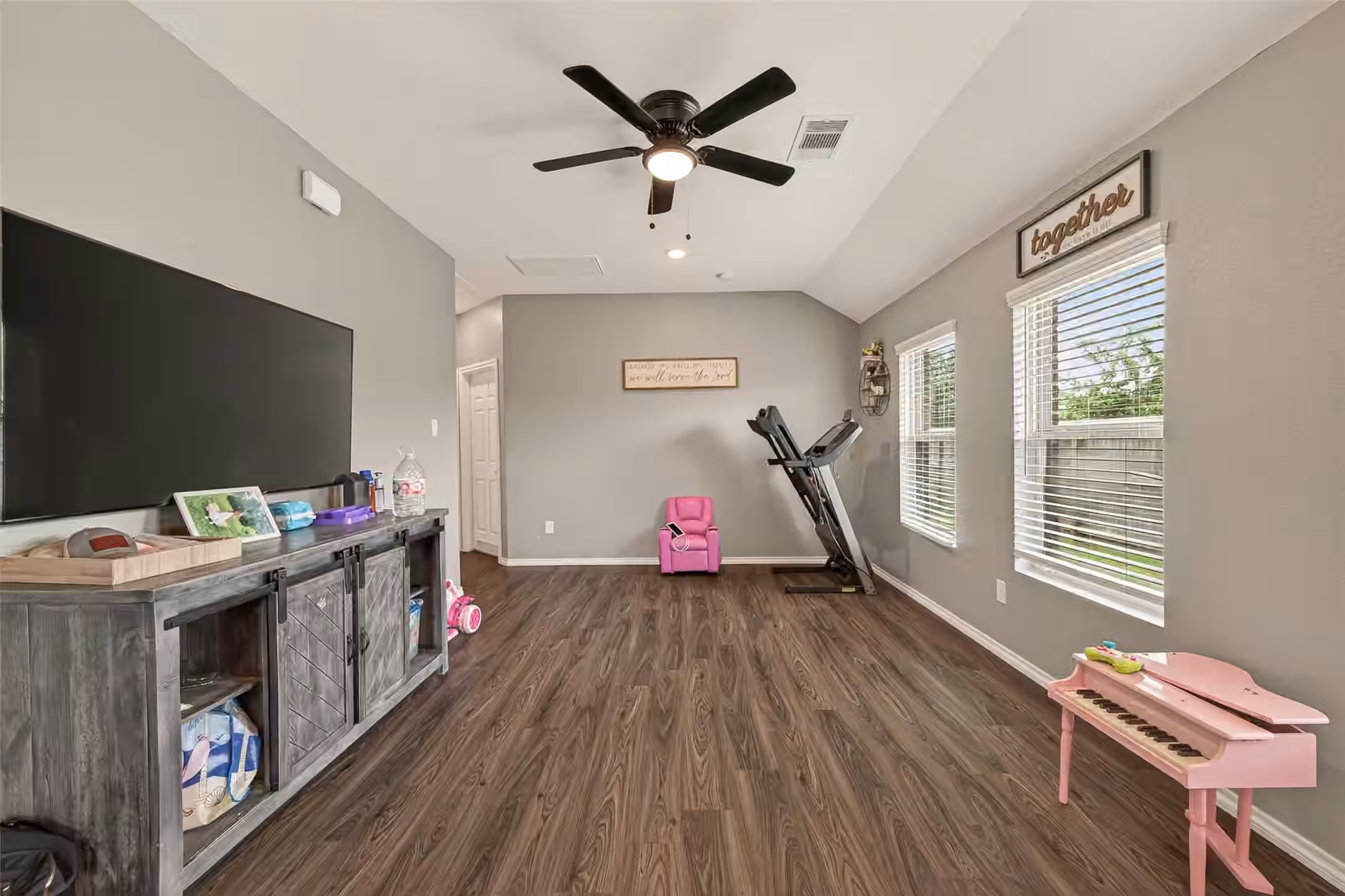 Photo 6 of 26831 Lantana Canyon Drive, Katy, TX