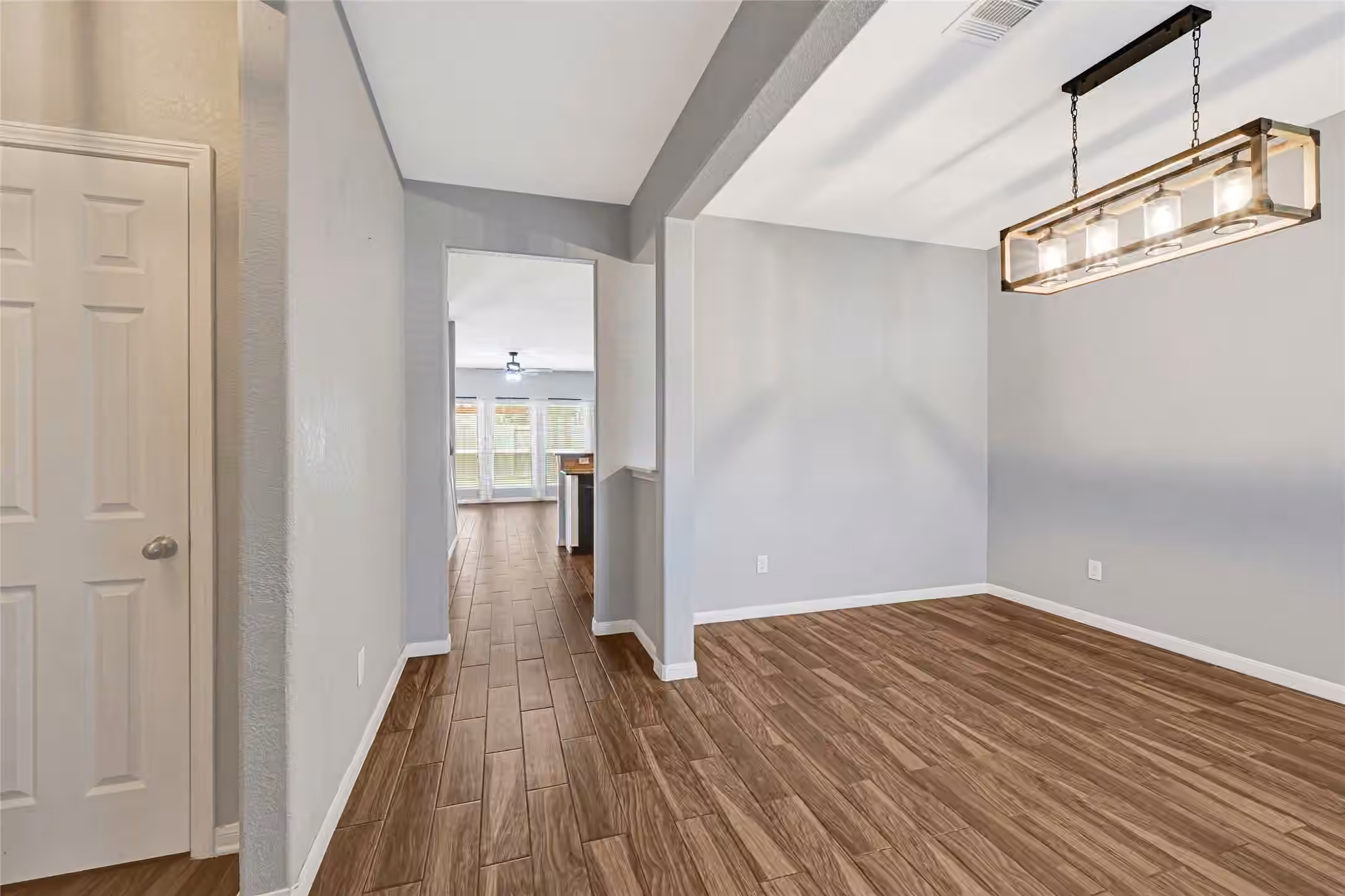 Photo 3 of 29467 Iris Bloom Court, Spring, TX
