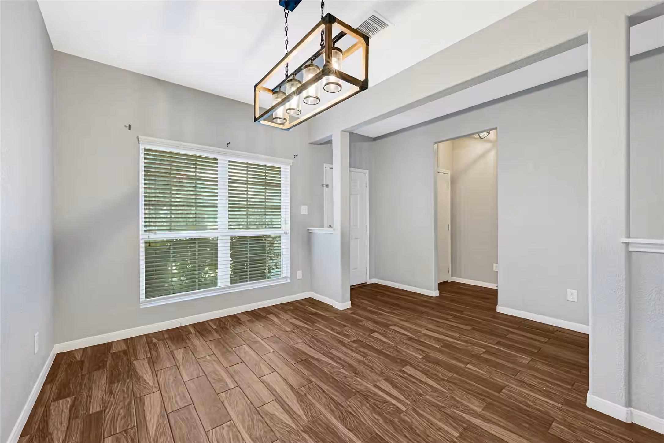 Photo 6 of 29467 Iris Bloom Court, Spring, TX