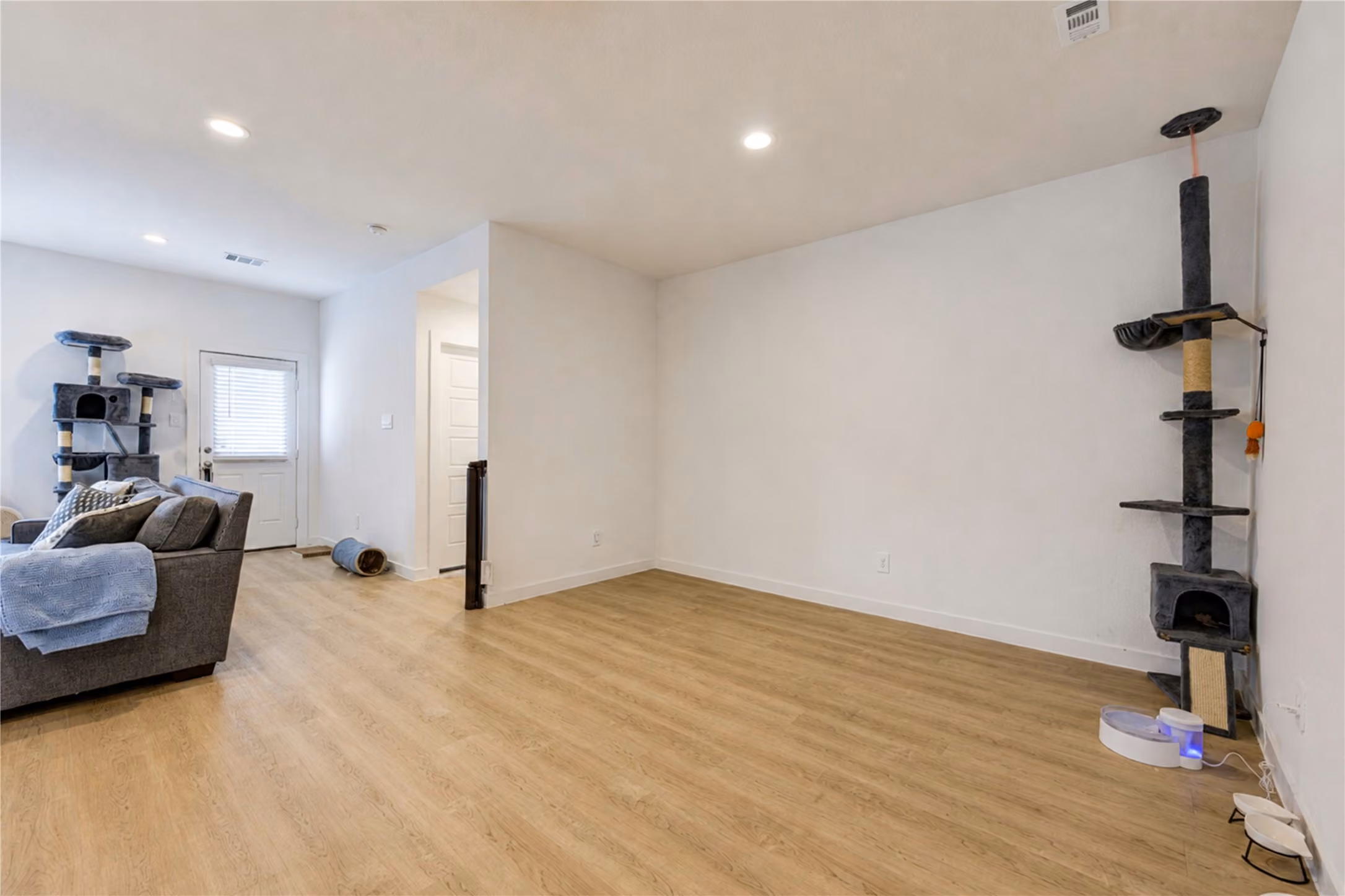 Photo 6 of 1511 Crete Island Way, Rosharon, TX