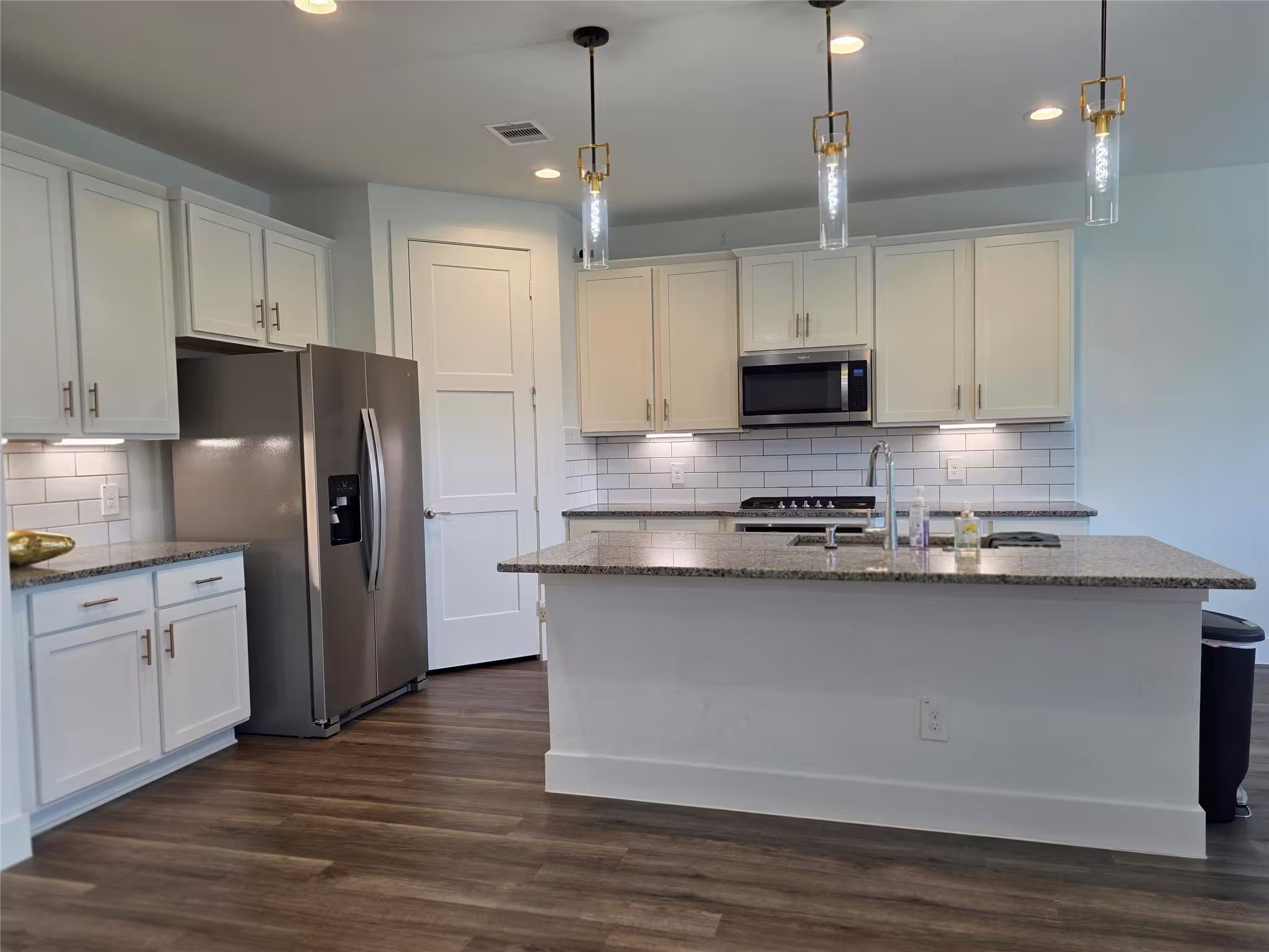 Photo 5 of 13725 Rising Sun Lane, Conroe, TX