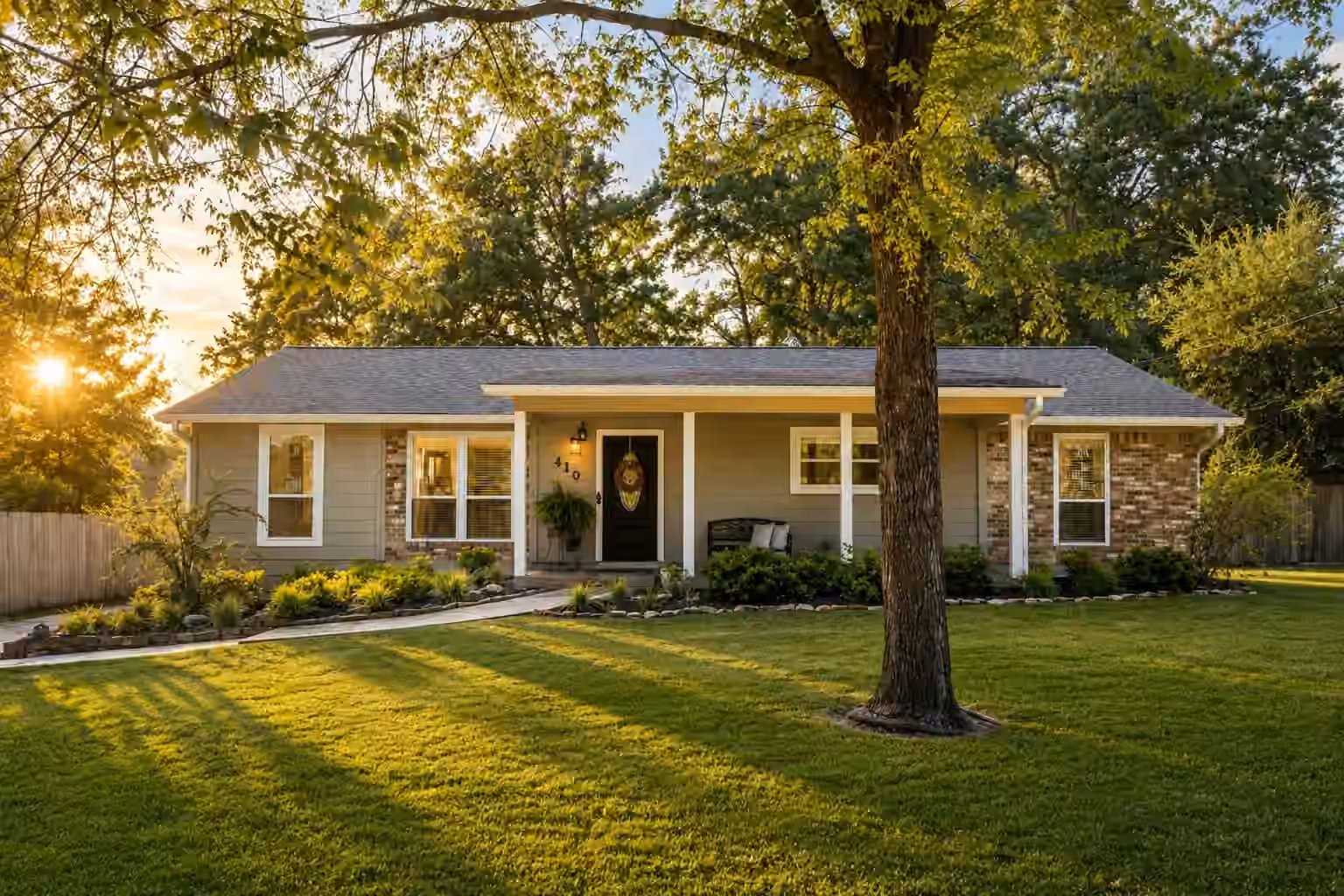 Photo of 410 Shawnee Drive, Montgomery, TX