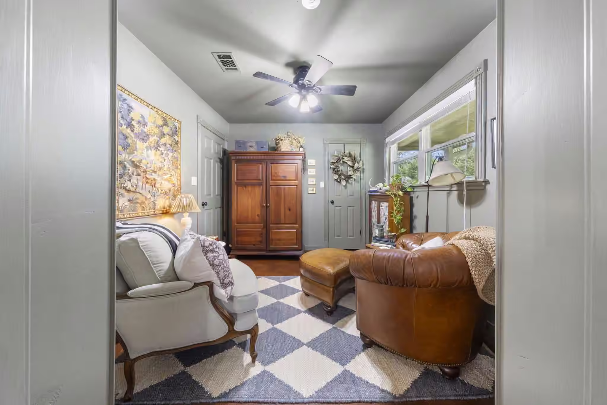 Photo 6 of 410 Shawnee Drive, Montgomery, TX