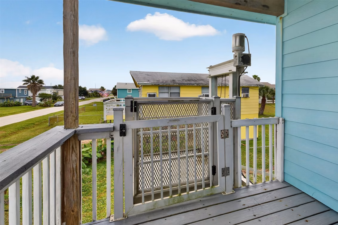 Photo 4 of 4026 Kent Drive, Galveston, TX