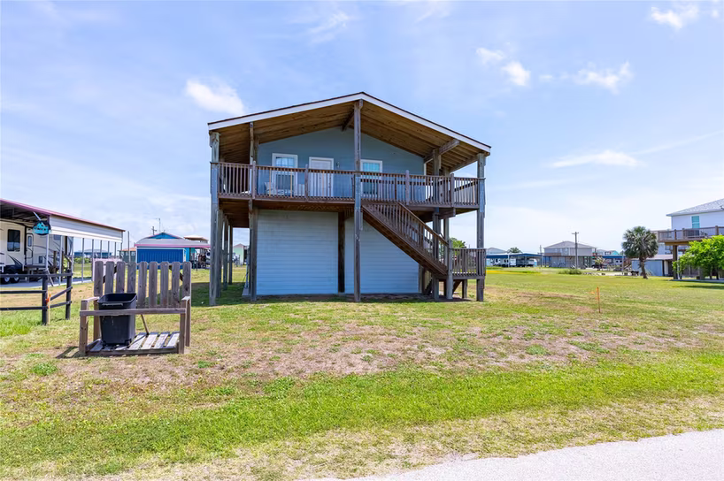Photo of 964 S Sage Road, Crystal Beach, TX