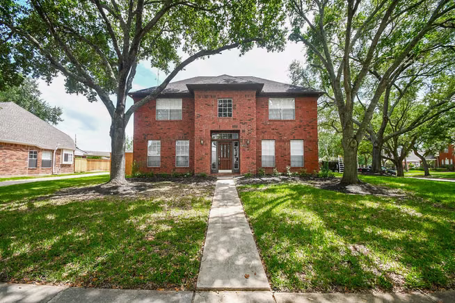 Photo 2 of 16907 Colony Terrace Drive, Sugar Land, TX