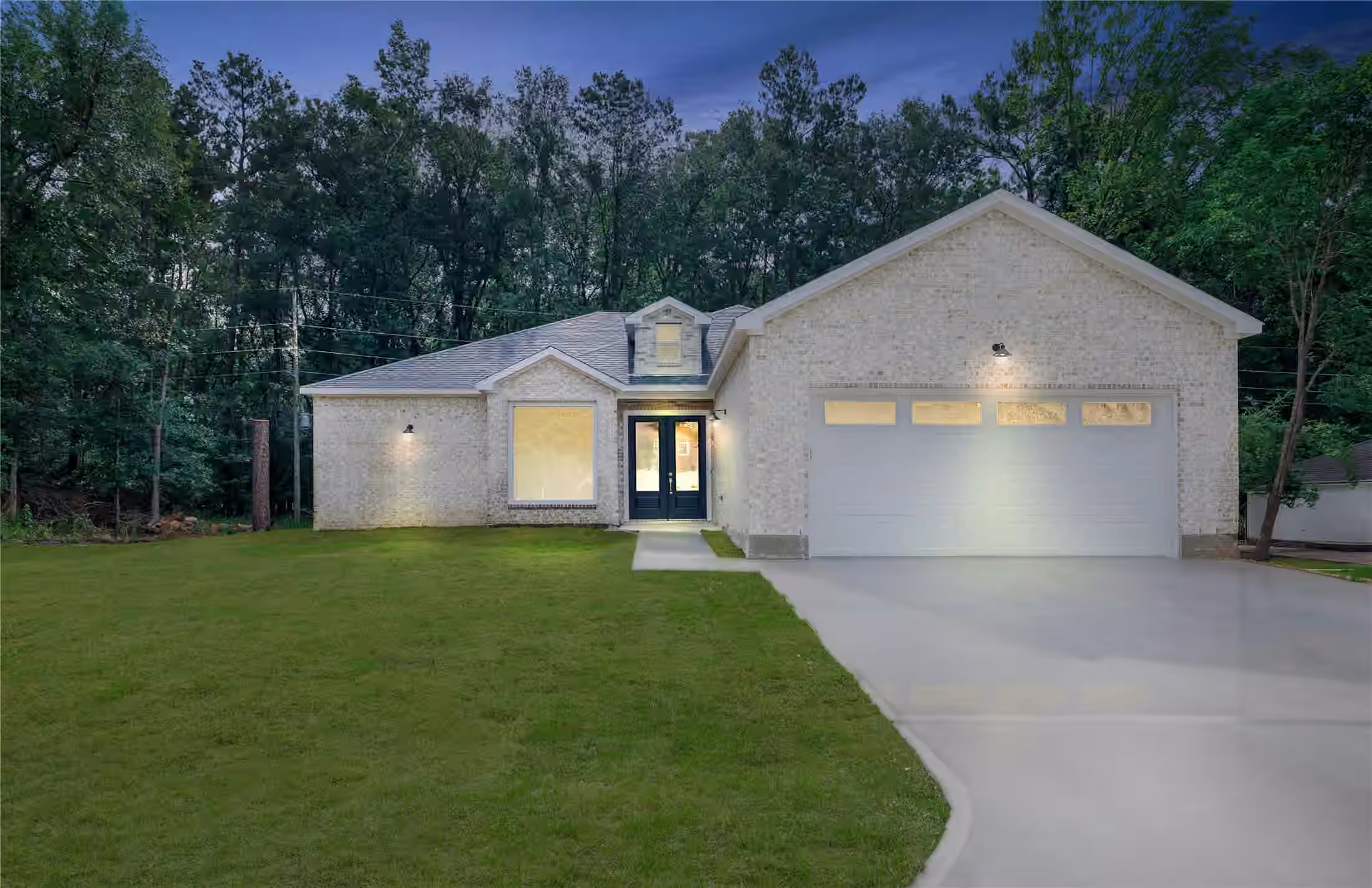Photo of 1049 Broadmoor Drive, Huntsville, TX 77340